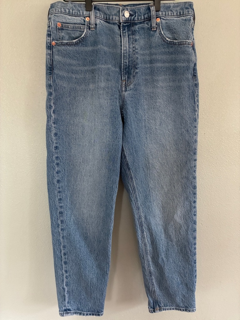 GAP Women's High-Rise Medium Blue Mom Jeans Straight Coastal Casual Womens 31